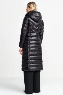 Glänzender Steppmantel