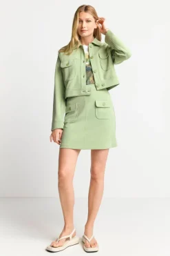 Kurze Jacke Mit Taschen