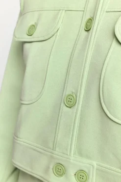 Kurze Jacke Mit Taschen