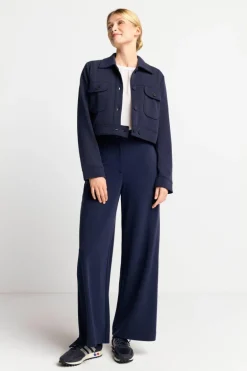 Kurze Jacke Mit Taschen