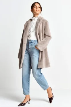 Mantel Aus Weichem Fake Fur