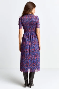 Meshkleid Mit Rüschenkragen