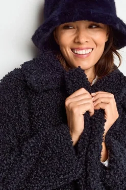 Oversized-Mantel Aus Teddyfell