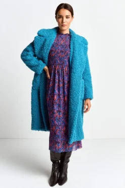 Oversized-Mantel Aus Teddyfell