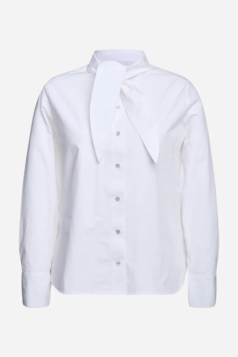 Weiße Bluse Mit Bindekragen