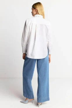 Weiße Bluse Mit Bindekragen